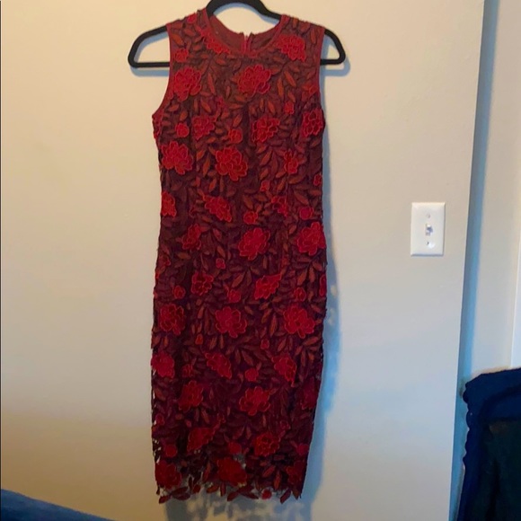 Beautiful red flower dress - Picture 1 of 4